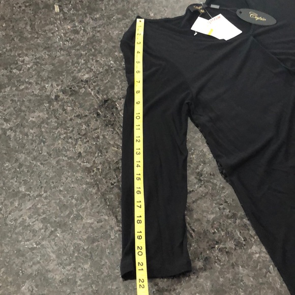 Top - Picture 4 of 6